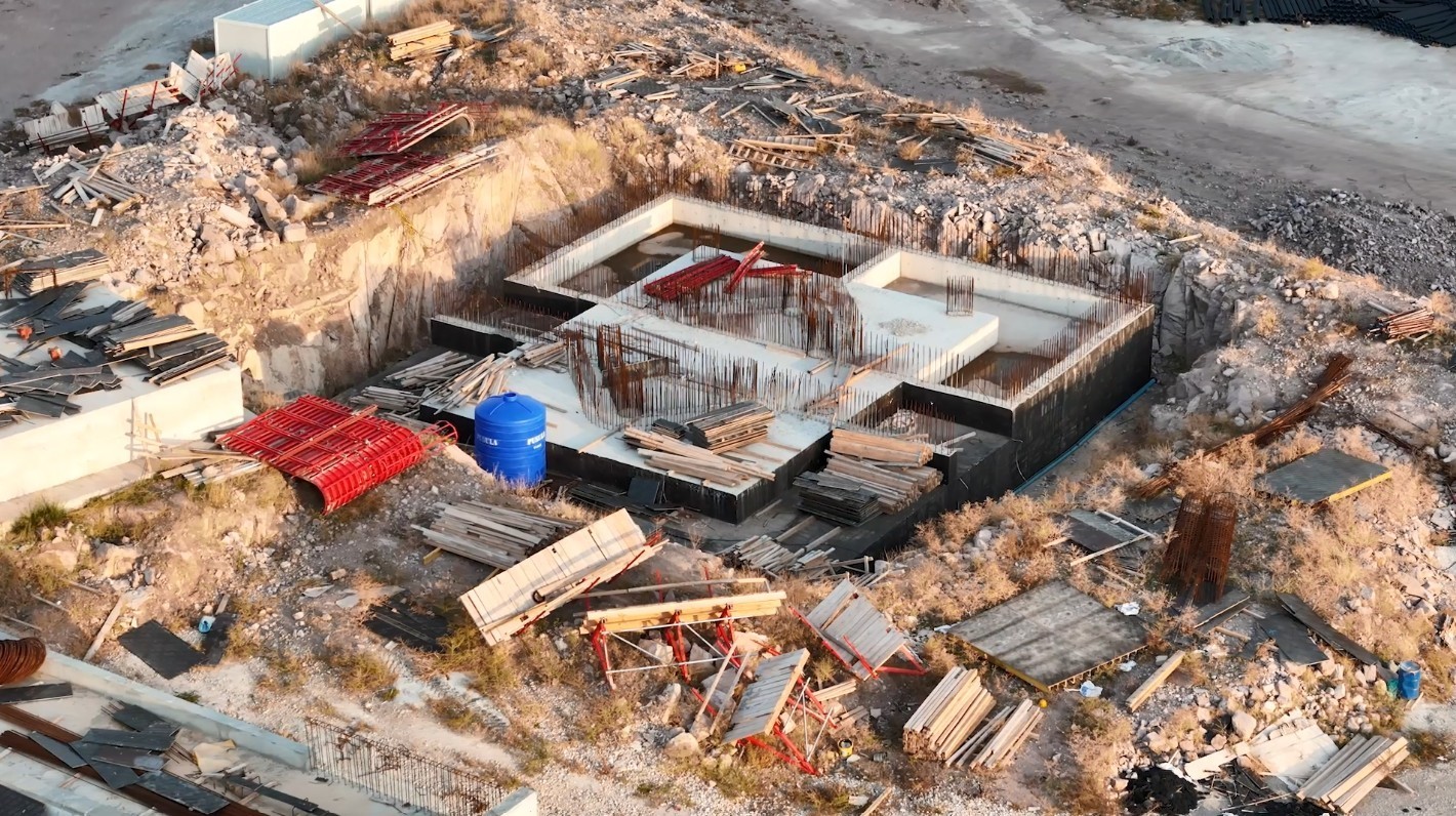 ankara hidirliktepede milyarlik anit curumeye terk edildi 2 94Opkcyg
