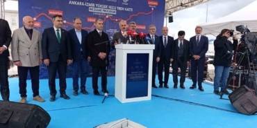ankara-izmir-yht-projesi-ile-yilda-yaklasik-133-milyon-yolcu-ve-90-milyon-ton-yuk-R6jQ2DM9.jpg