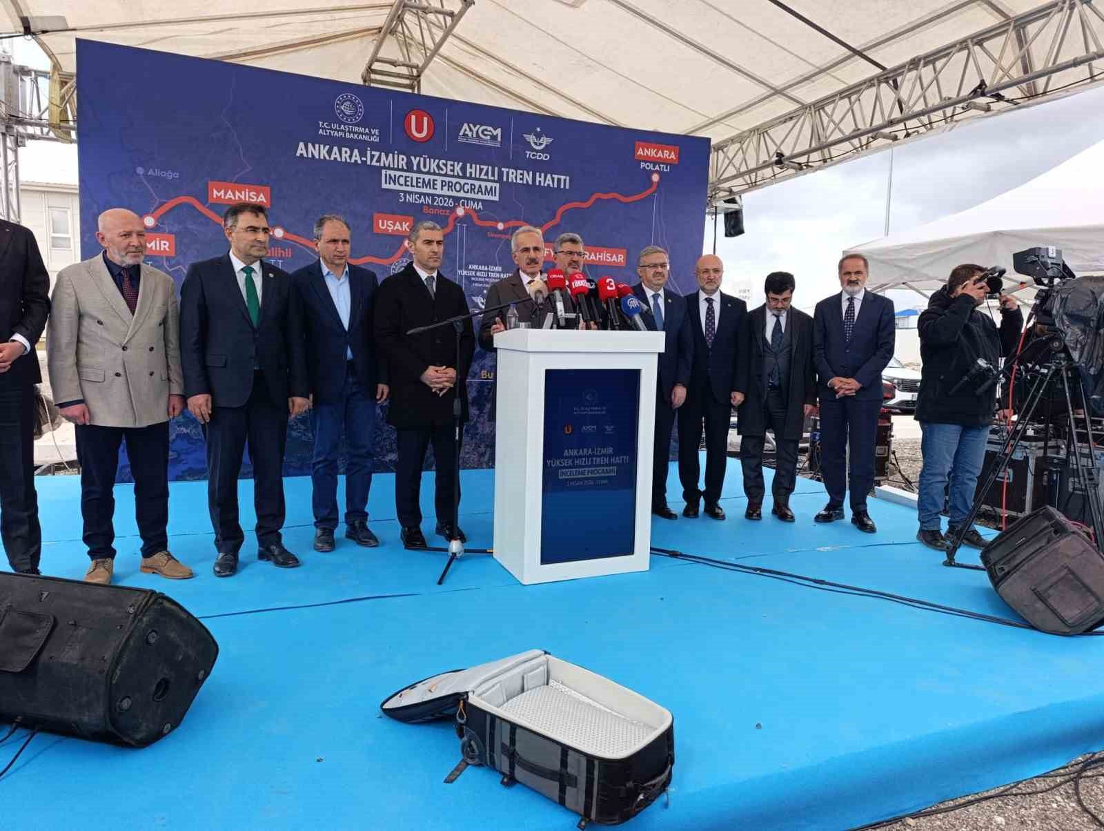 ankara izmir yht projesi ile yilda yaklasik 133 milyon yolcu ve 90 milyon ton yuk a5nejlDi