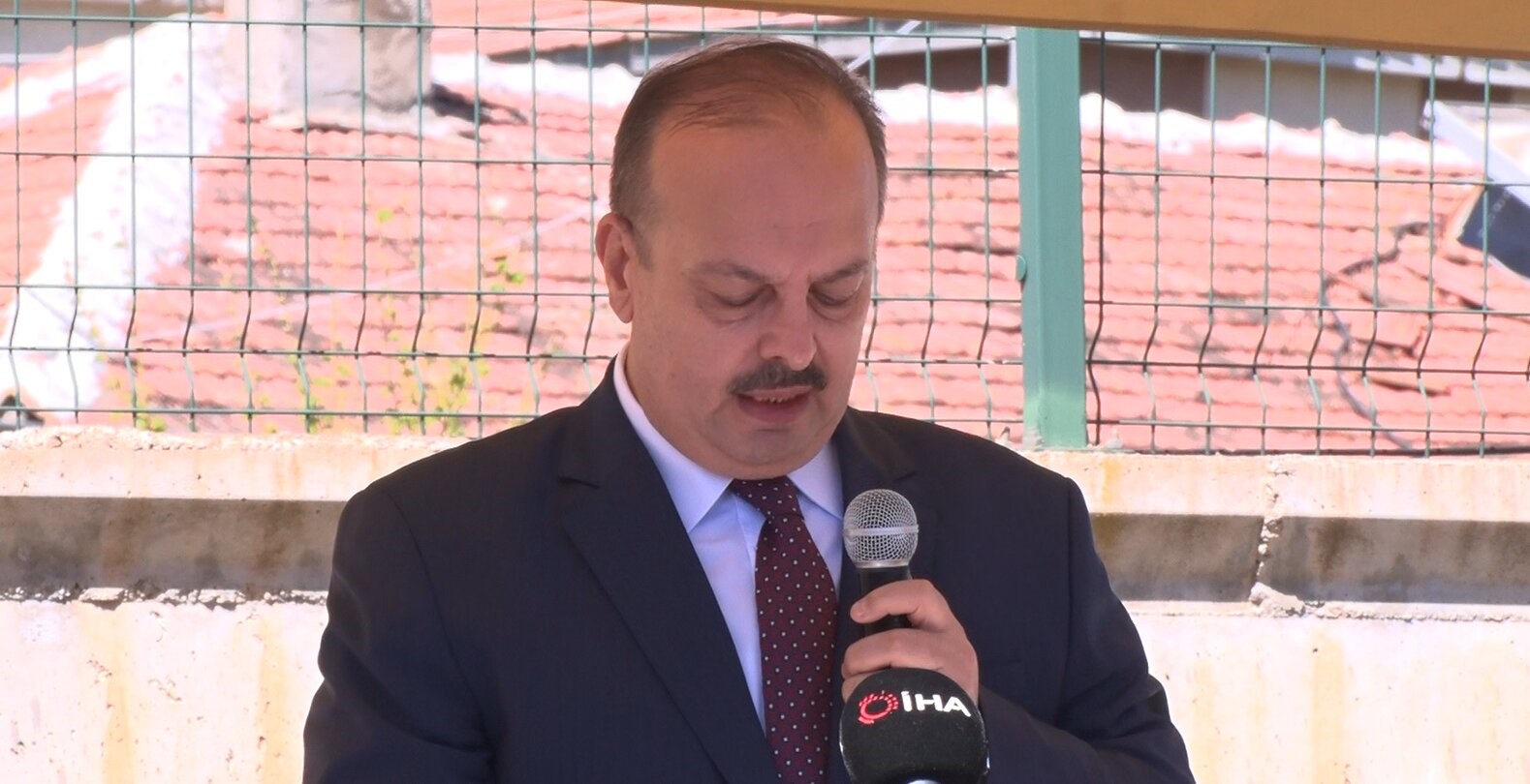 ankara valisi canbolat genclerimizin koylerimizden uzaklasmasi hepimizi dusunduren onemli bir mesele haline gelmistir 2 csAKkga4