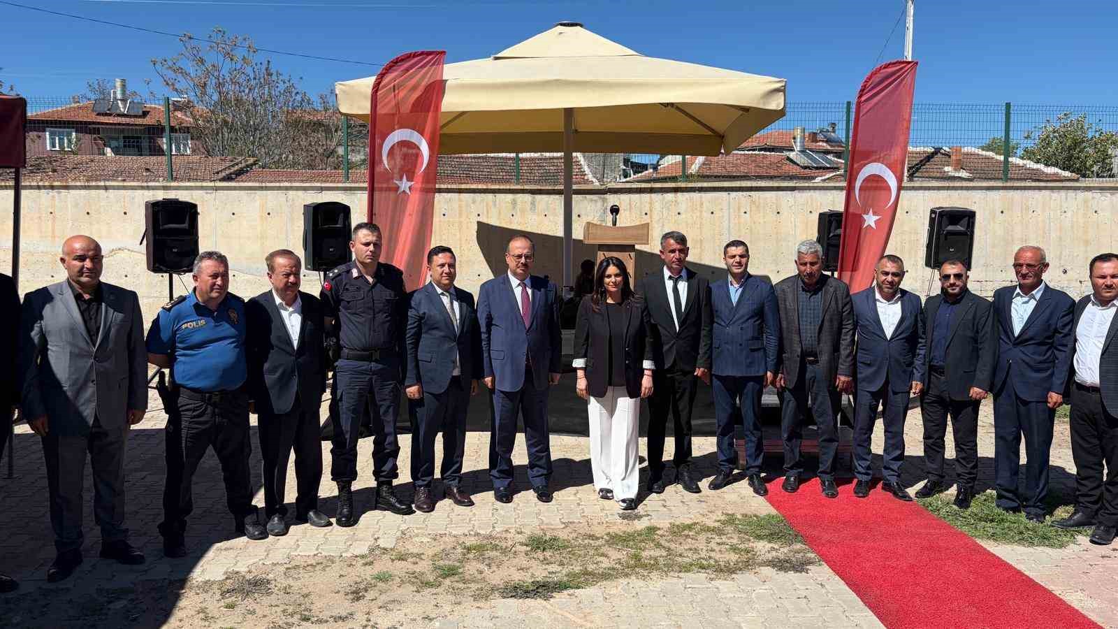 ankara valisi canbolat genclerimizin koylerimizden uzaklasmasi hepimizi dusunduren onemli bir mesele haline gelmistir 4 gG2RJgkh