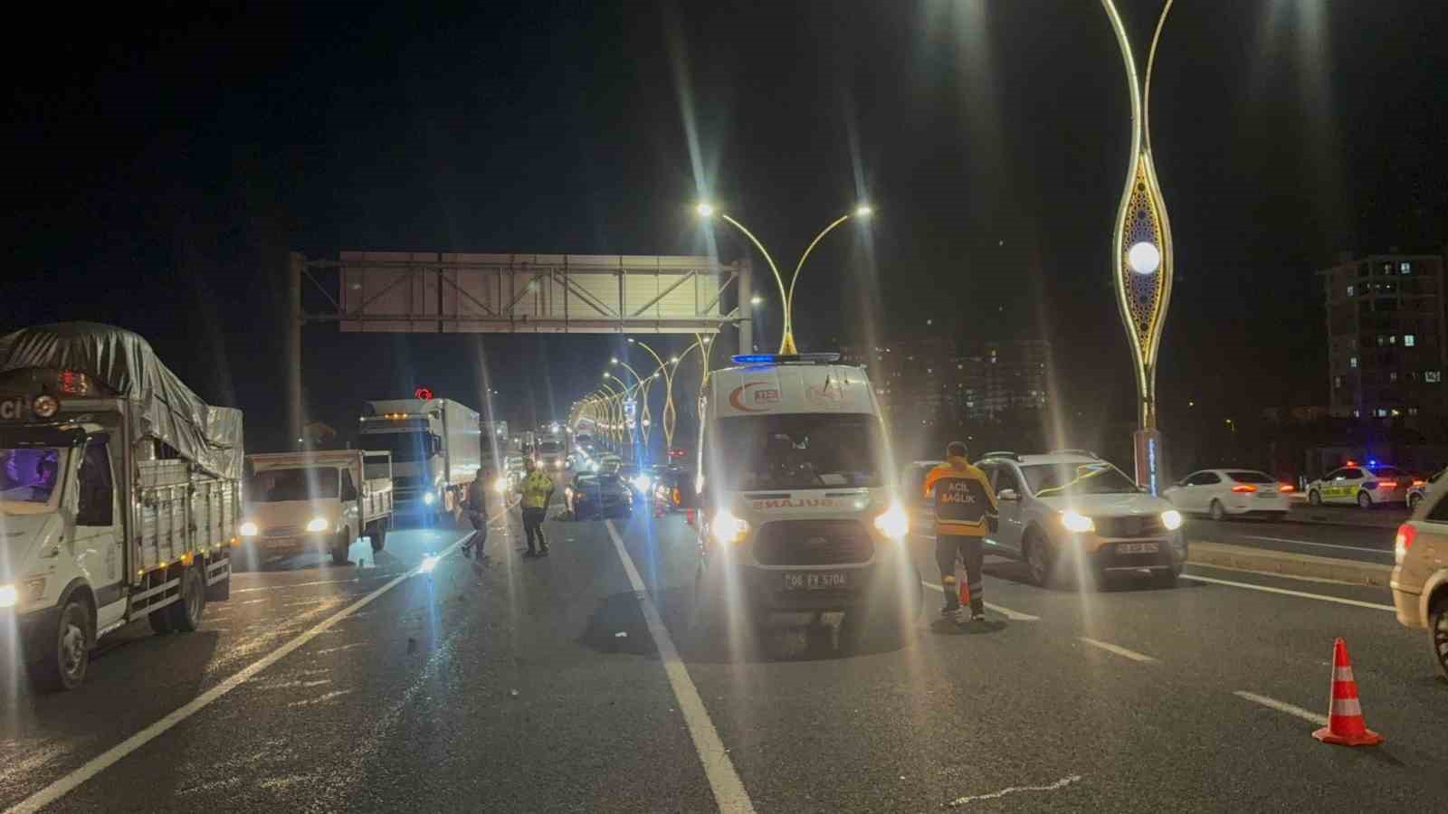 ankarada 5 aracli zincirleme kaza 1 yarali 1 XnnmO5rO