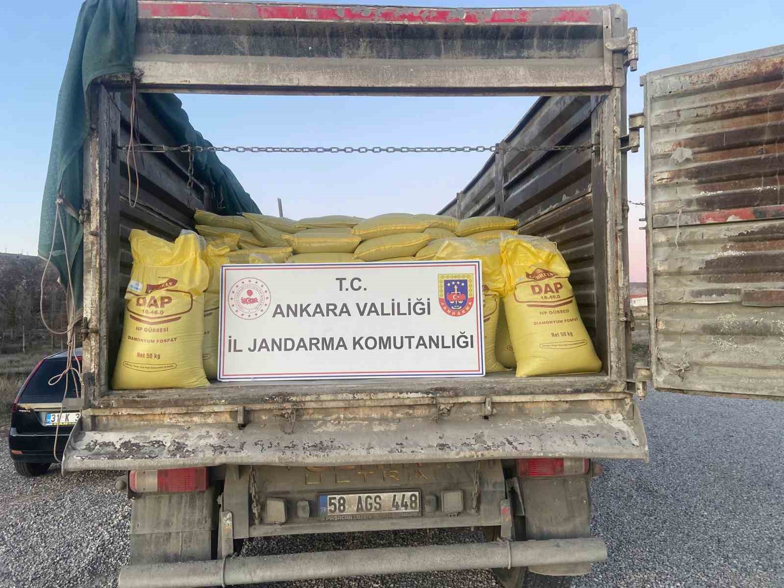 ankarada 5 milyon lira degere yakin 30 ton sahte gubre ele gecirildi 0 sldyB2Ll