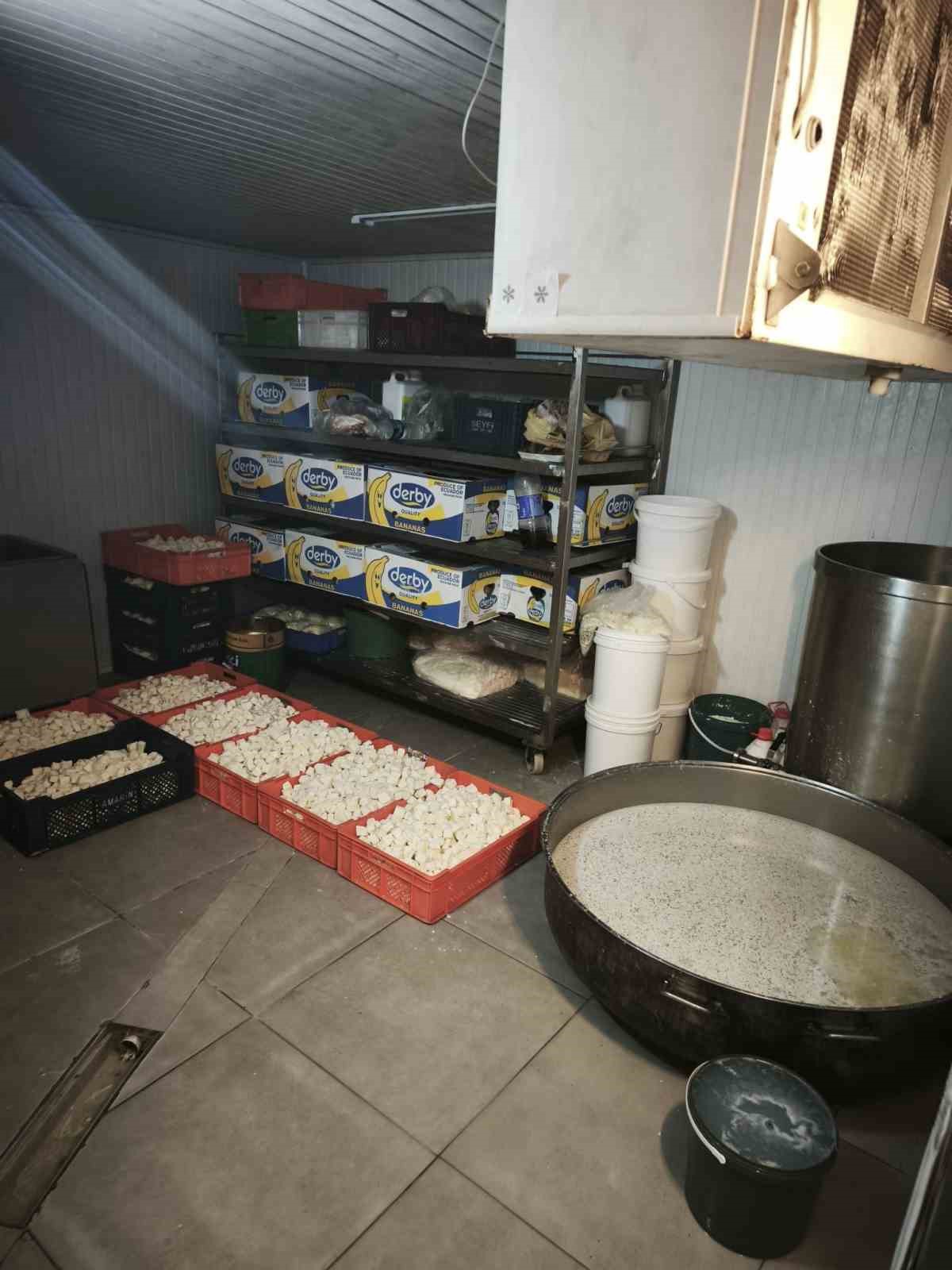 ankarada 9 ton bozuk sut ve sut urunu ele gecirildi 5
