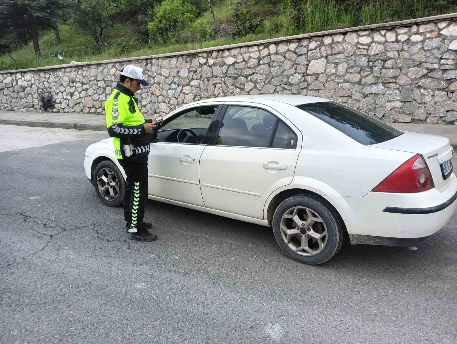 ankarada bayram tedbirleri basladi polis trafik denetimi gerceklestirdi 1 YEdrvWCr