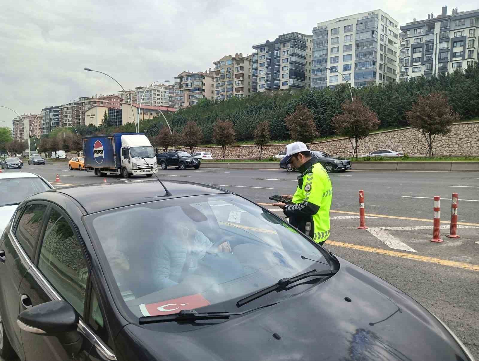 ankarada bayram tedbirleri basladi polis trafik denetimi gerceklestirdi 5 H7uOuWI4