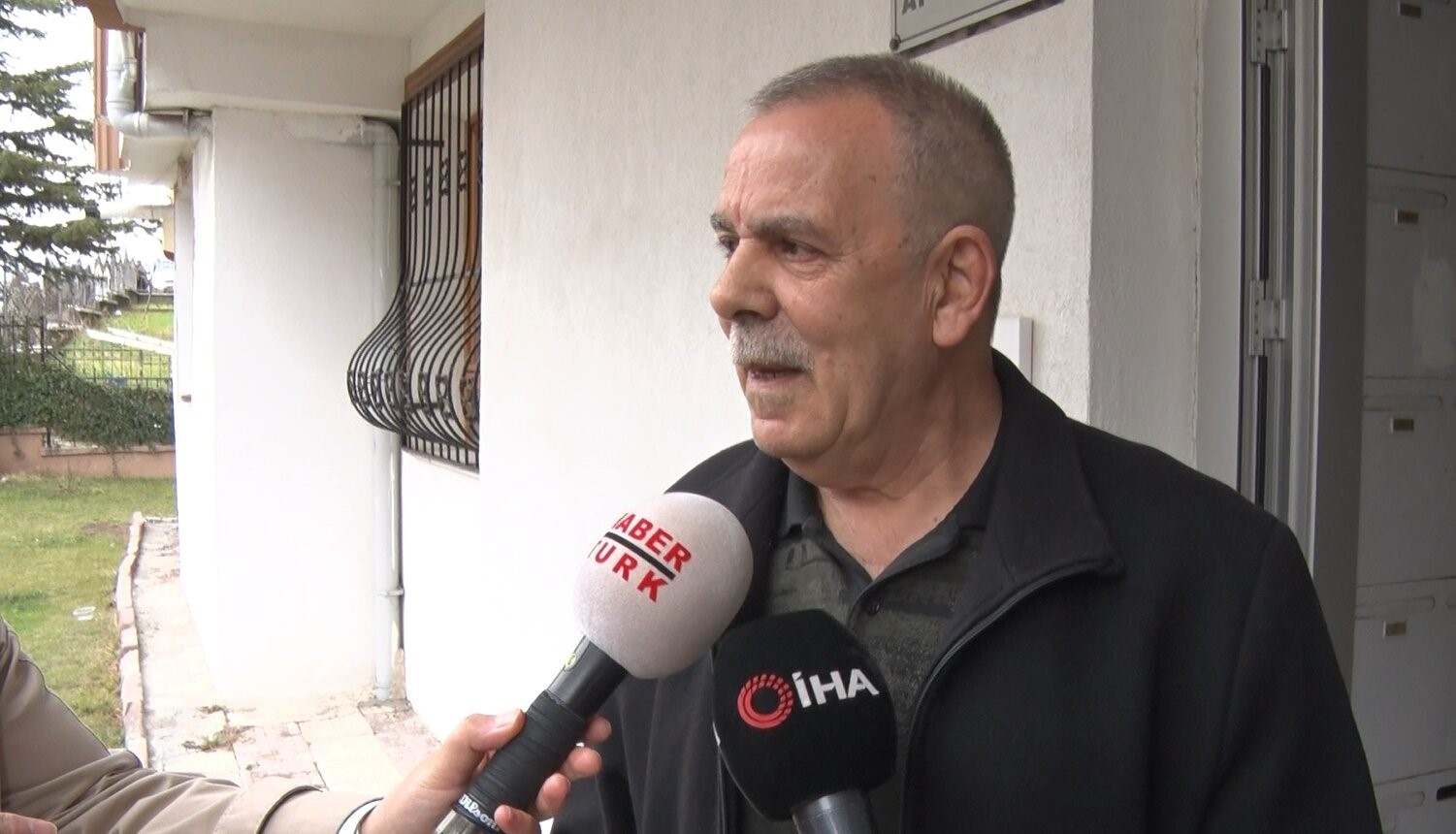 ankarada cinnet geciren koca esini kizini ve annesini oldurdu olaya tanik komsu korku dolu d28dt7V6