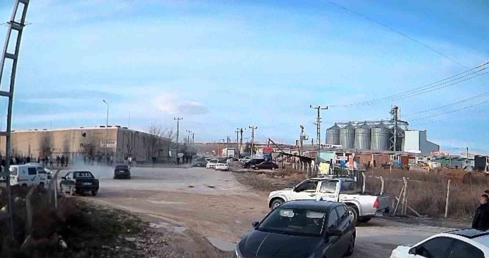 Ankara’da drift yapan 5 sürücüye 291 bin 85 lira ceza 4 ankarada drift yapan 5 surucuye 291 bin 85 lira ceza 0 eTjcuO1D