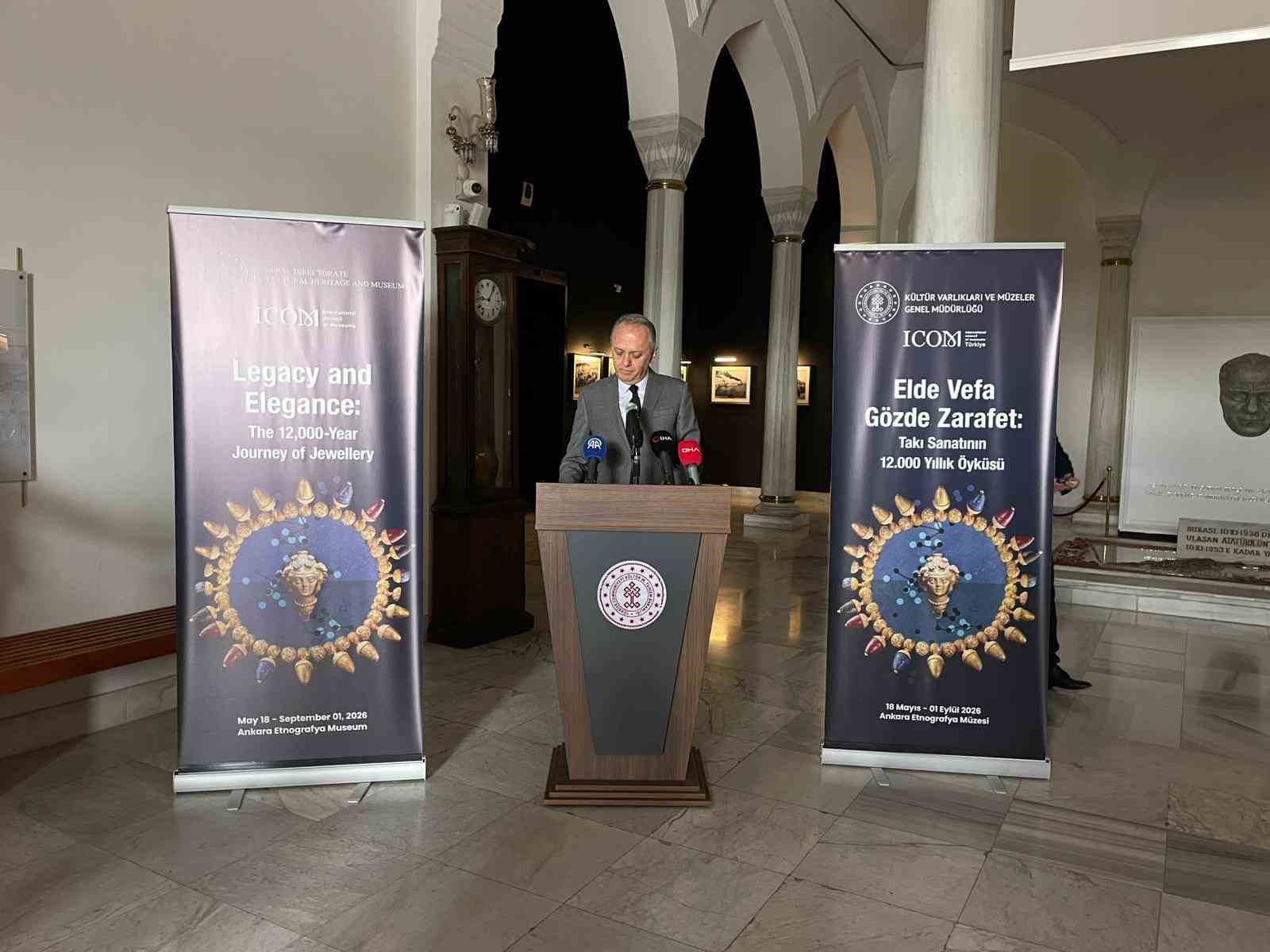 Ankara’da "Elde Vefa Gözde Zarafet: Takı Sanatının 12 Bin Yıllık Öyküsü" sergisi açıldı 9 ankarada elde vefa gozde zarafet taki sanatinin 12 bin yillik oykusu sergisi acildi 5 3fl2U4n2
