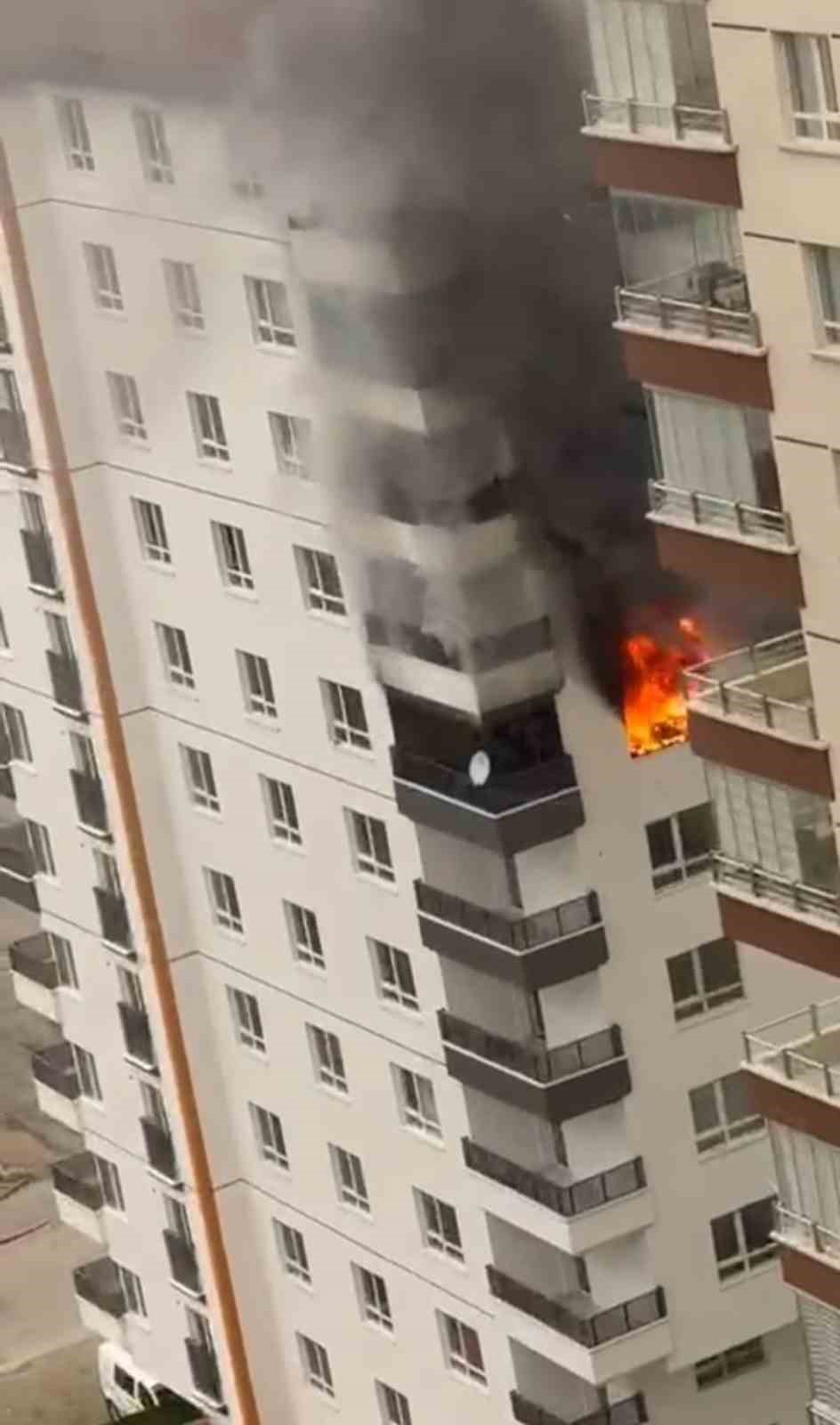 ankarada ev yangininda mahsur kalan anne ile oglu kurtarildi 5 uSGaAnHd