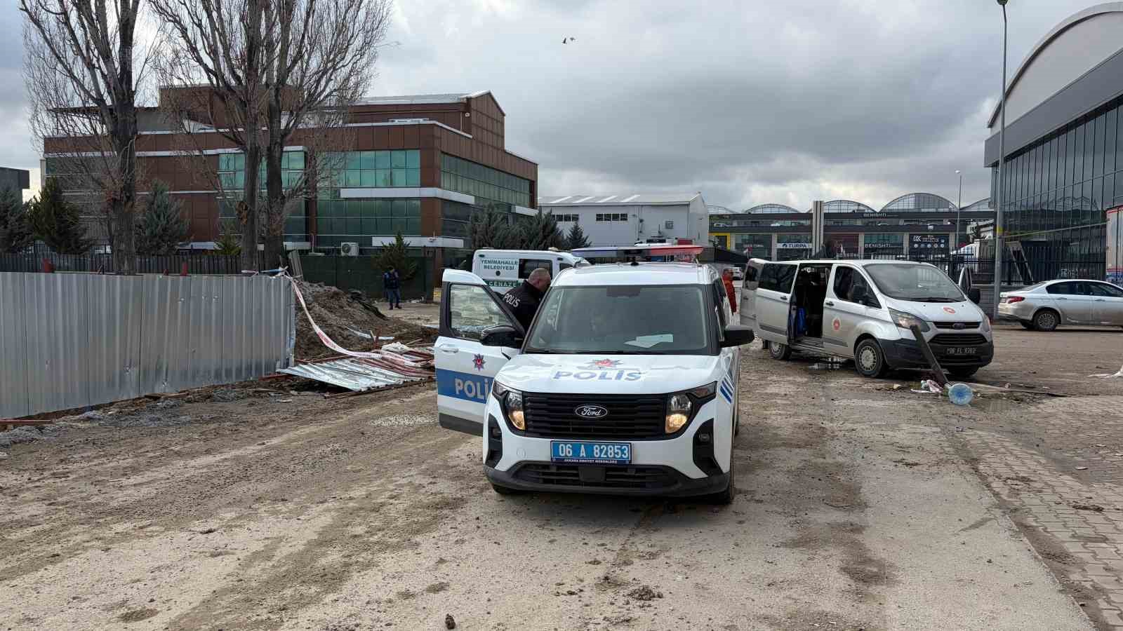 ankarada insaat alaninda gocuk altinda kalan isci hayatini kaybetti 2 bKc91v6O