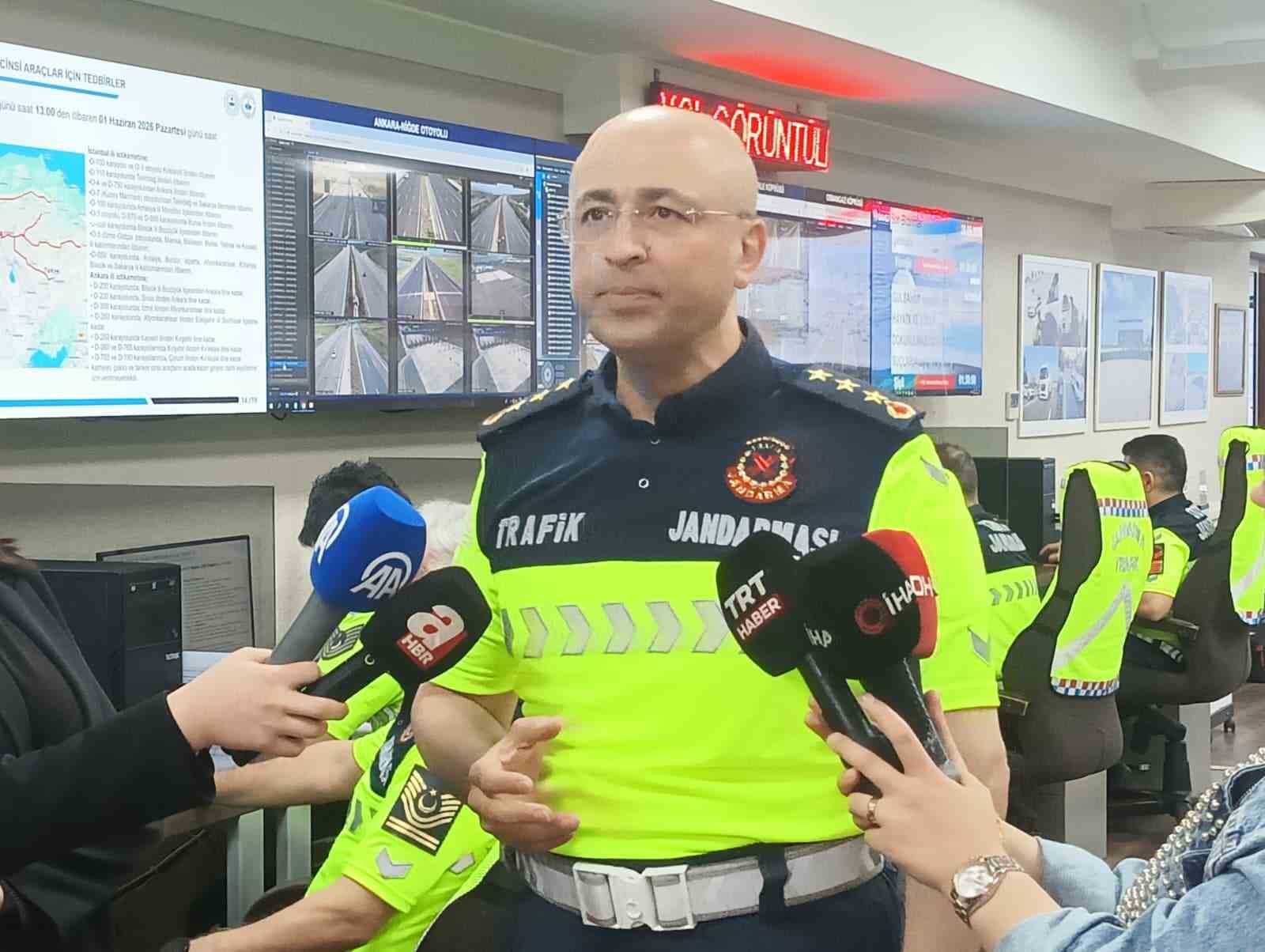 ankarada jandarmadan bayram oncesi hava destekli trafik denetimi 1 lqyEmSNn