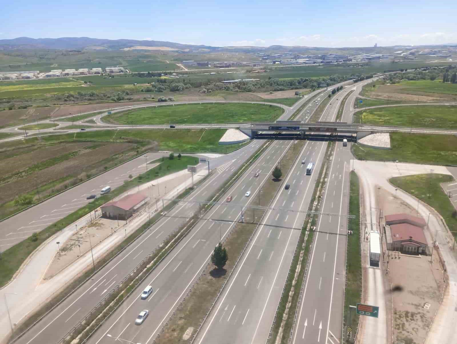 ankarada jandarmadan bayram oncesi hava destekli trafik denetimi 5 rDkkIdSU