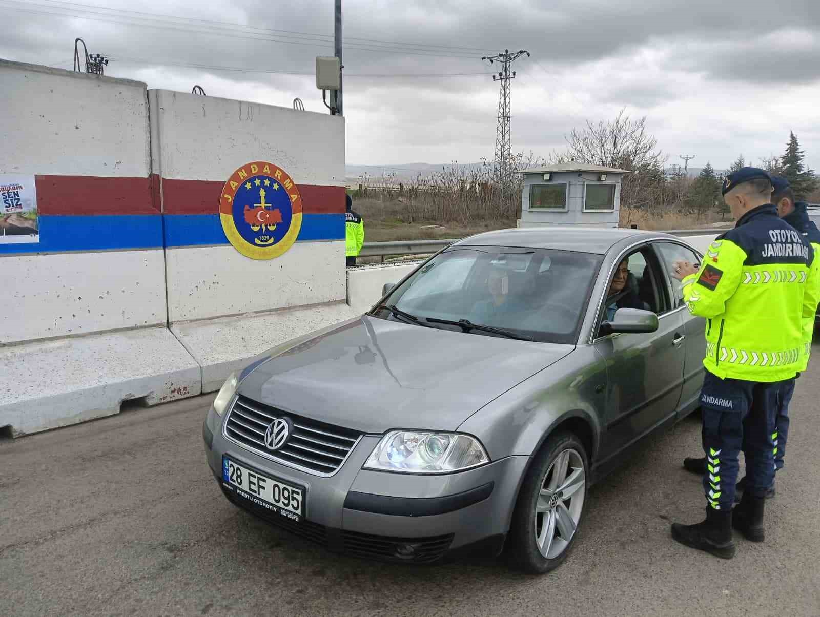 ankarada jandarmadan bayram oncesi helikopterli trafik denetimi 3 SvLECNmL
