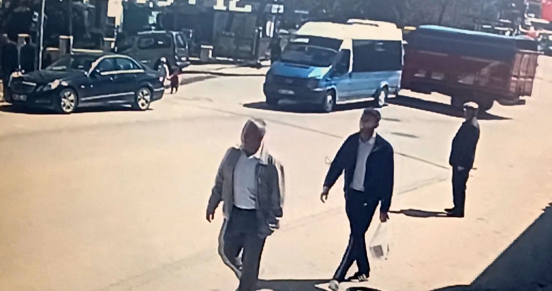 ankarada kamyonun uzerinden gectigi yabanci uyruklu cocuk hayatini kaybetti 2 1tFyOfNW