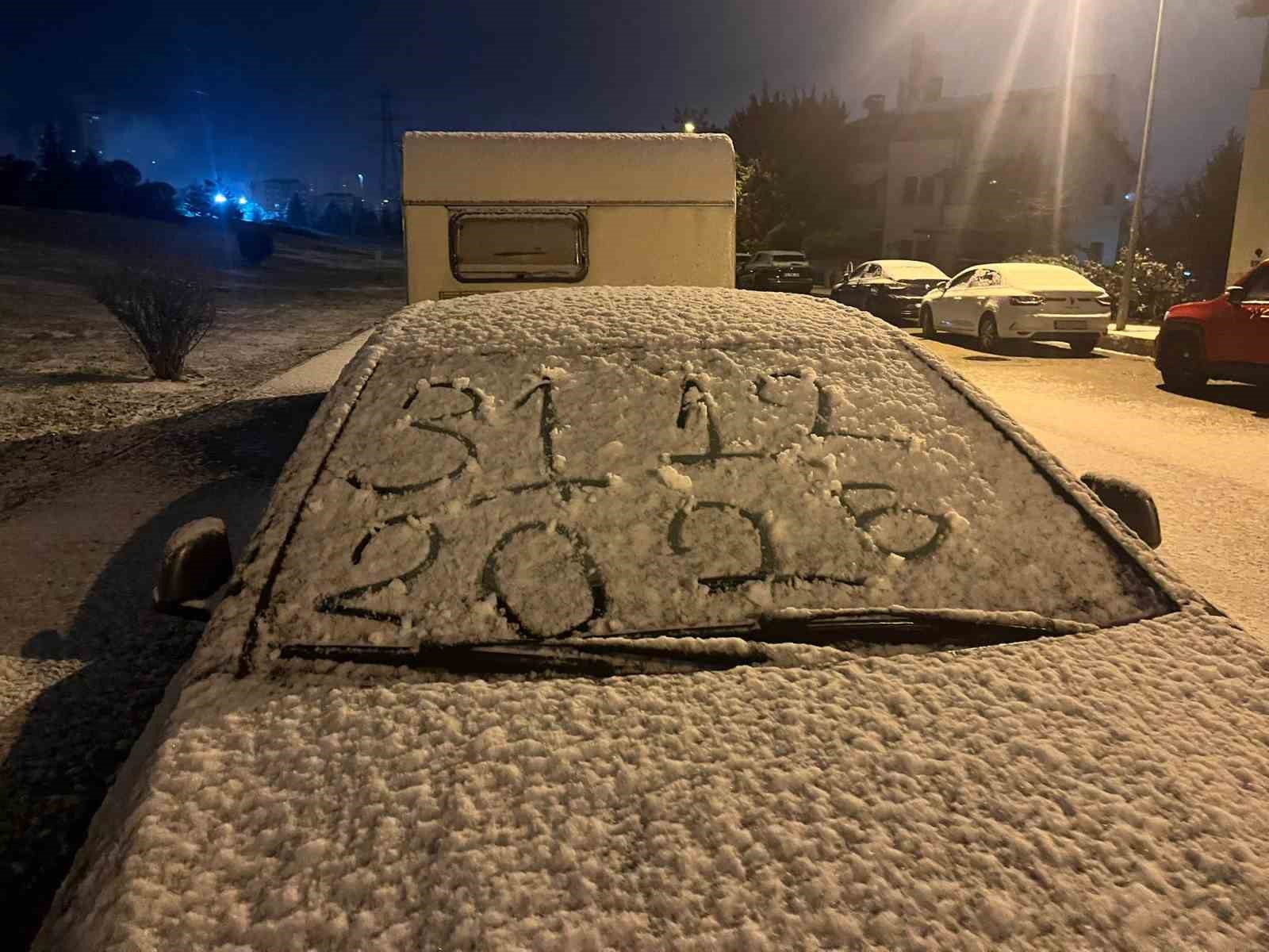 ankarada kar yagisi etkili oldu 1 XE34hAAZ