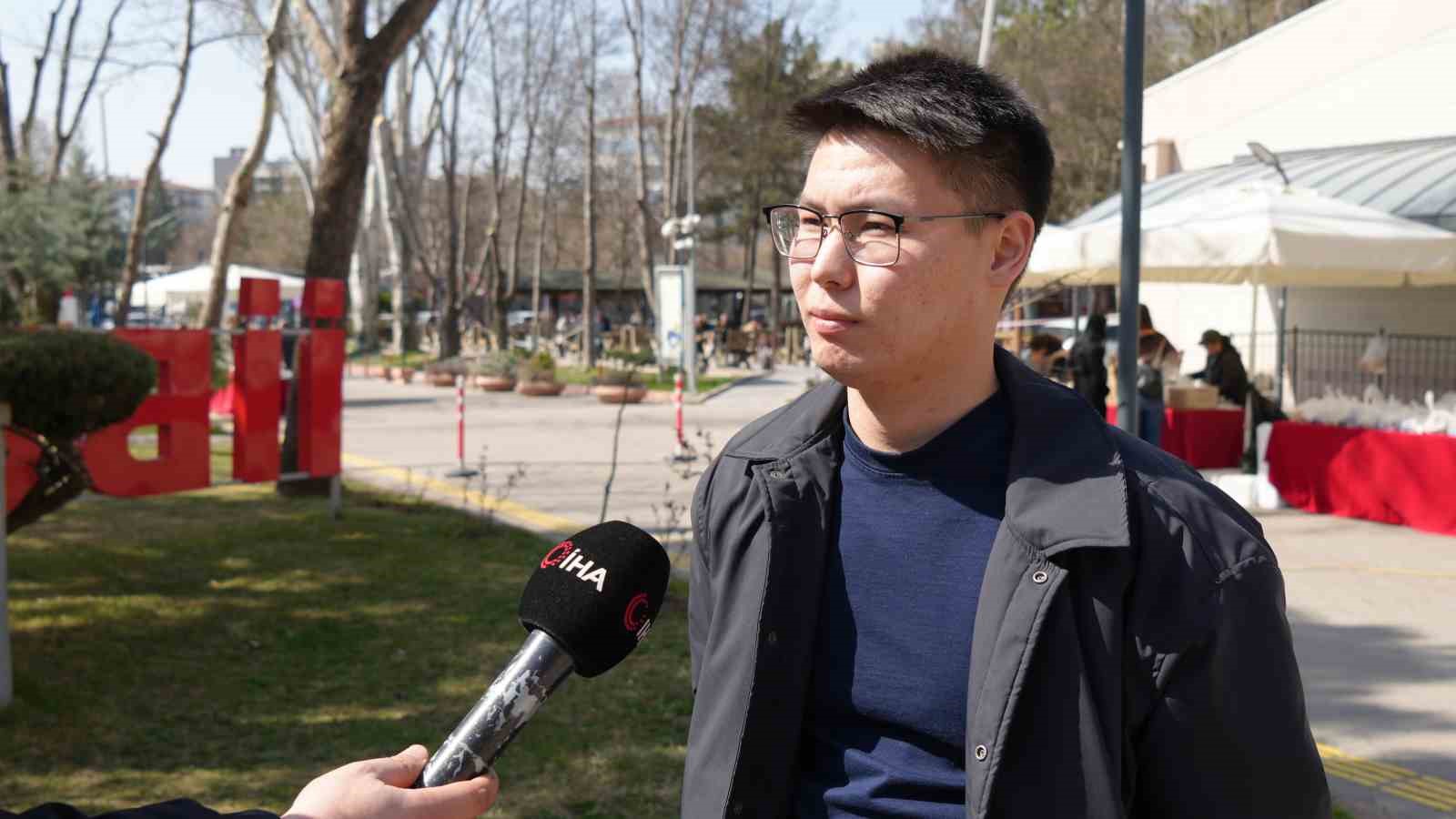 ankarada kazakistan vatandaslari sandik basina gitti 3 SRad96cz