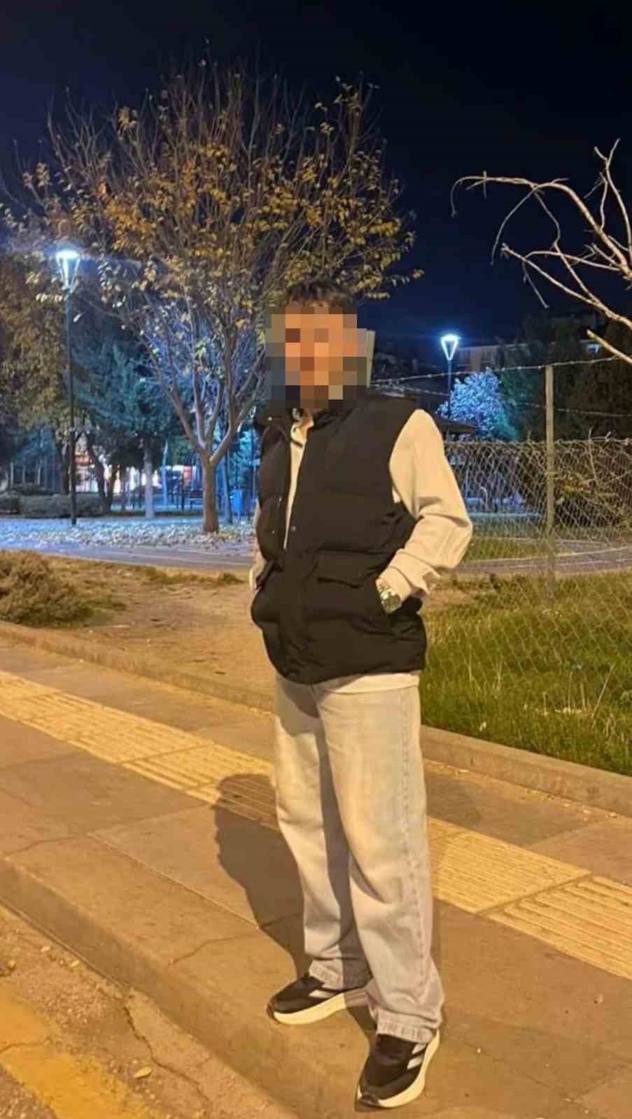 ankarada liseli gencler arasinda bicakli kavga 1 ogrenci yaralandi 1 44KpgIlM