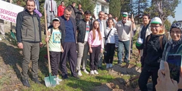 ankarada-milli-agaclandirma-gununde-fidanlar-toprakla-bulustu-TkE7PzpS.jpg