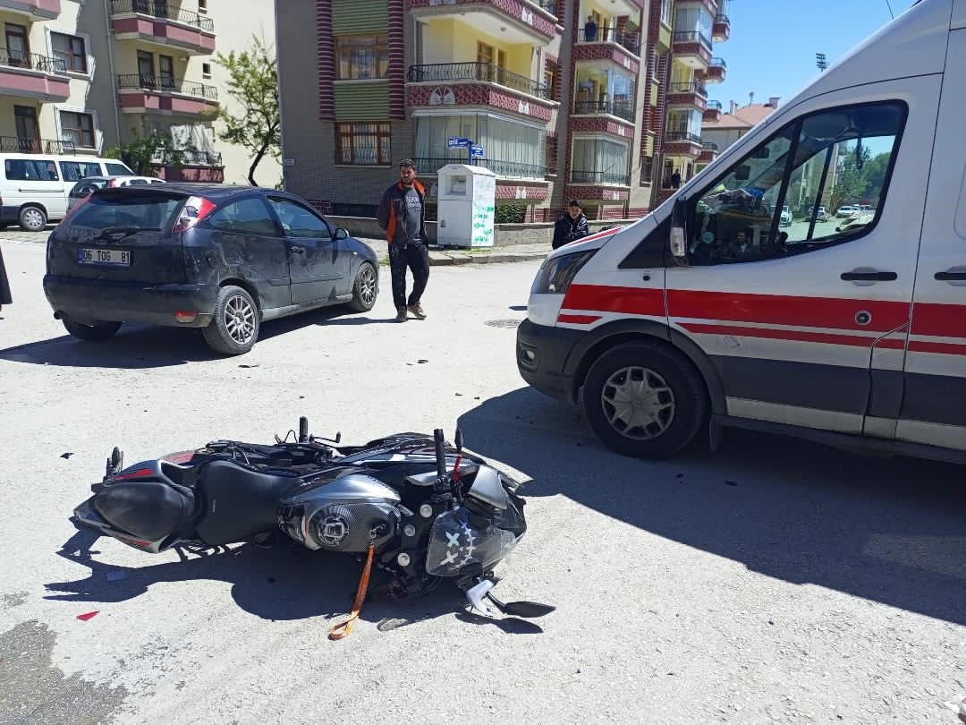 Ankara’da motosikletiyle kaza geçiren 16 yaşındaki futbolcu çocuk hayatını kaybetti 5 ankarada motosikletiyle kaza geciren 16 yasindaki futbolcu cocuk hayatini kaybetti 1 Ft85KmHQ
