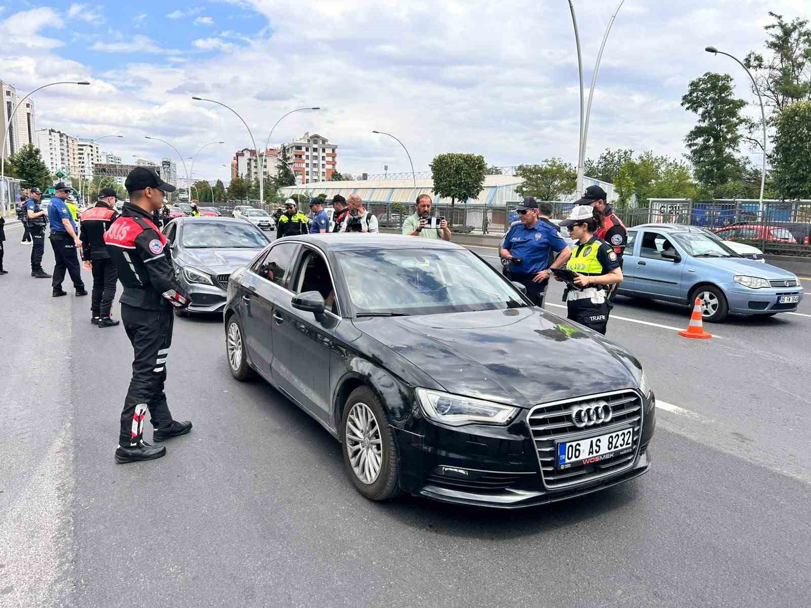 ankarada nato zirvesi kapsaminda asayis ve trafik denetimi gerceklestirildi 1 vdBWDNUP