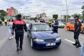 Diyarbakır’da trafik kazası: 7 aylık hamile sürücü şoka girdi 1 thumbnail