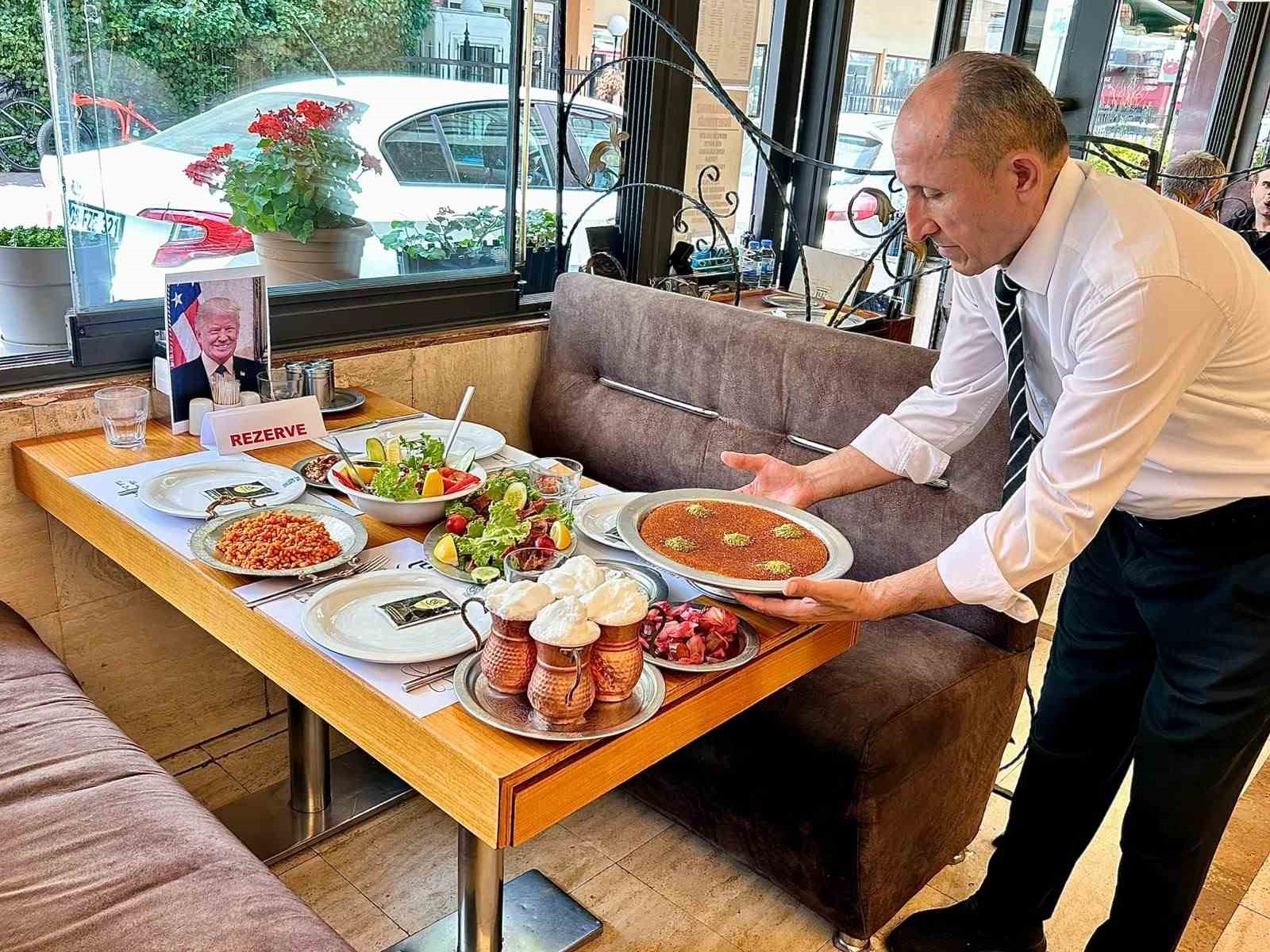 Ankara’da NATO Zirvesi öncesi restoranlarda ABD Başkanı Trump için hazırlık 4 ankarada nato zirvesi oncesi restoranlarda abd baskani trump icin hazirlik 0