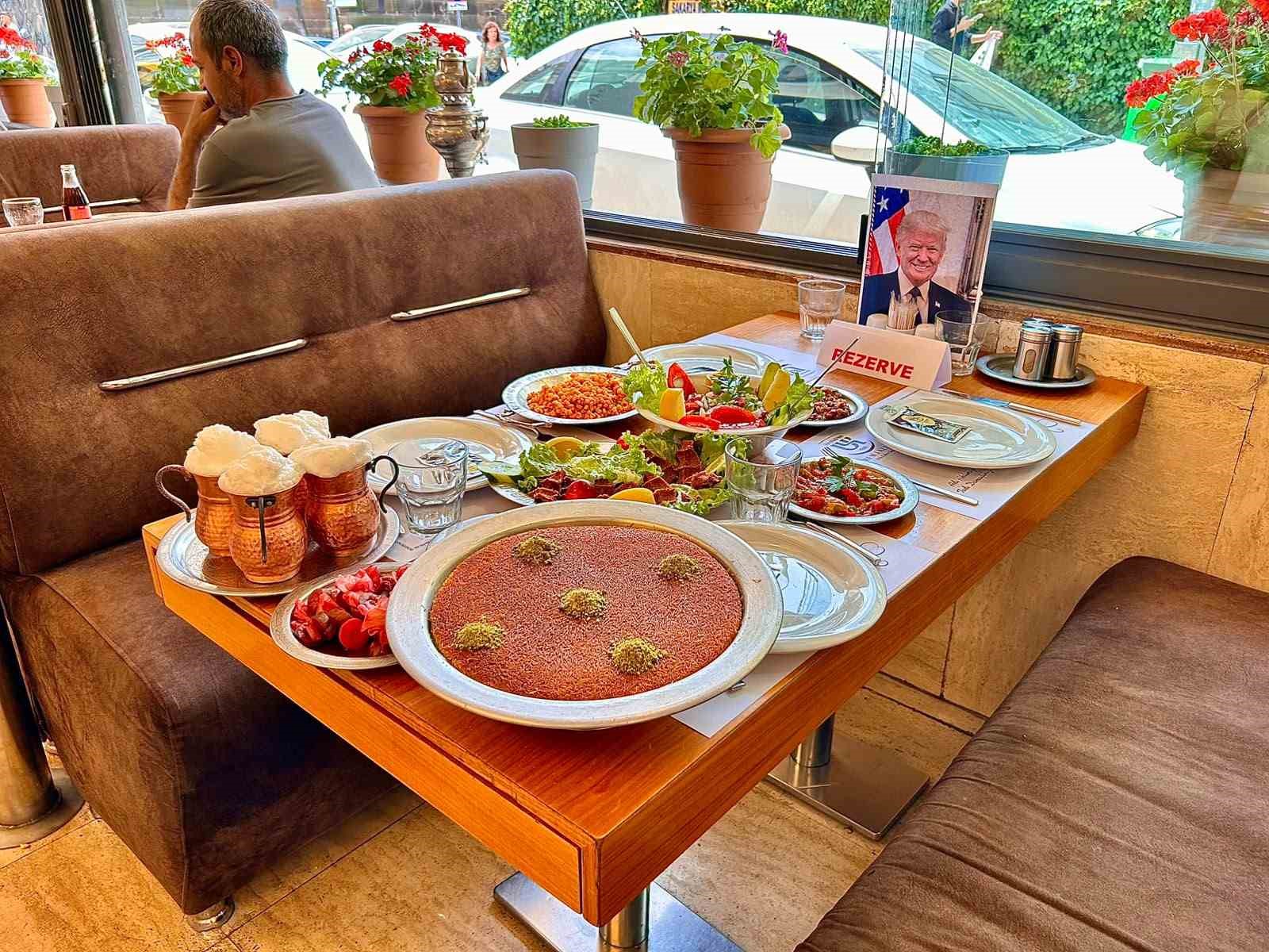Ankara’da NATO Zirvesi öncesi restoranlarda ABD Başkanı Trump için hazırlık 7 ankarada nato zirvesi oncesi restoranlarda abd baskani trump icin hazirlik 3 ygudANkU