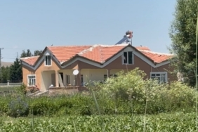 Bakırköy Adalet Sarayına kalem görünümlü silahla girmeye çalışan 2 şüpheli x-ray’de fark edildi: 1 şüpheli tutuklandı 1 thumbnail