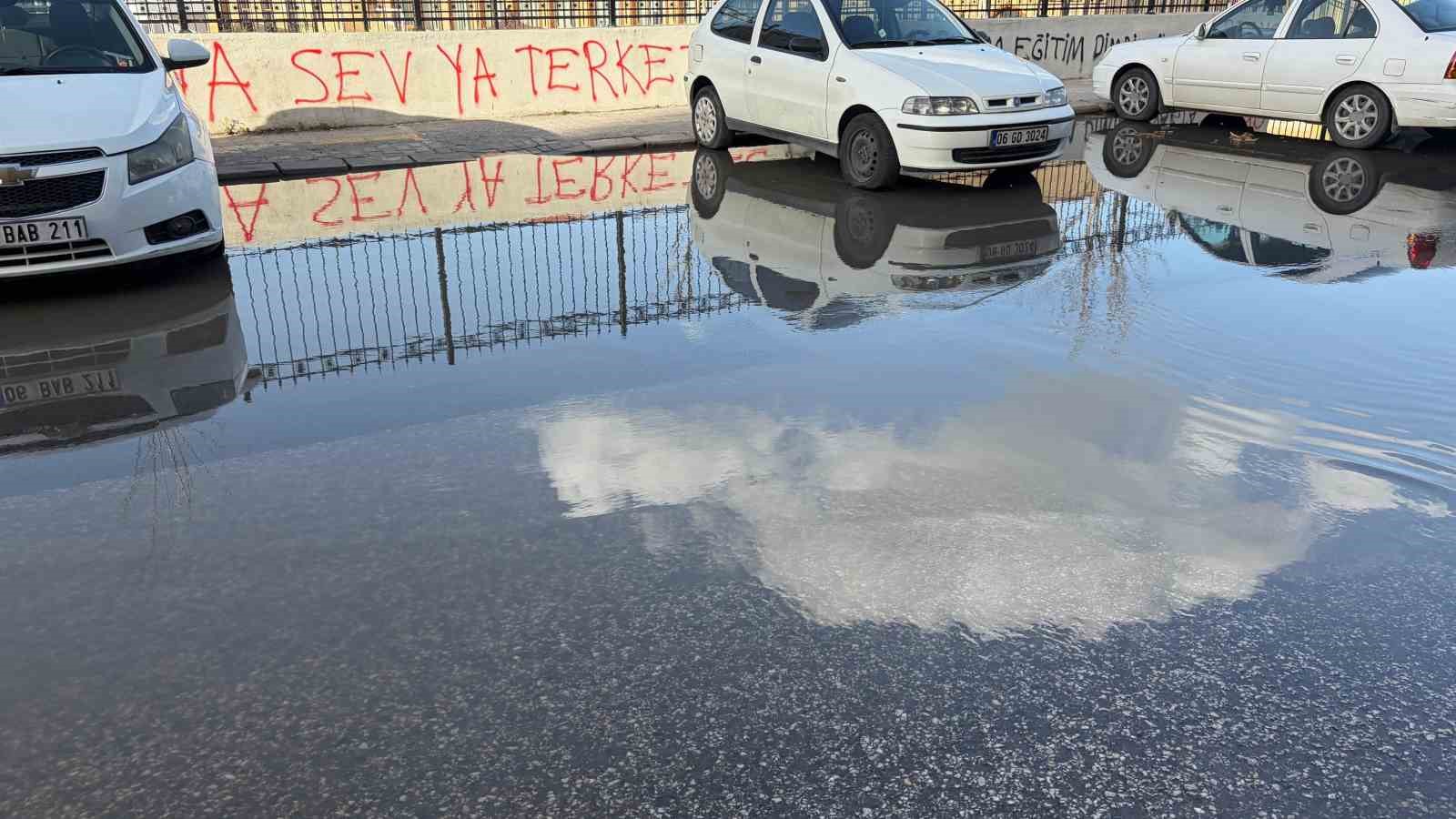 ankarada saganak etkili oldu caddeler ve sokaklar gole dondu 2 kHLYcjlF