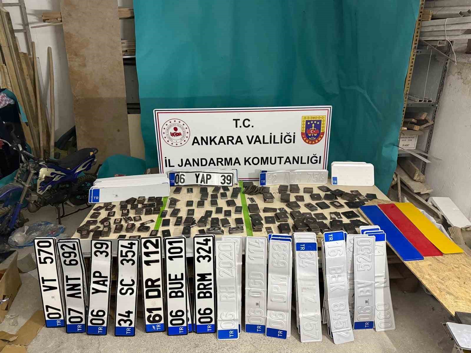 ankarada sahte plaka basimi yapan 2 supheli gozaltina alindi 1 iqNrewCN
