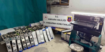 ankarada-sahte-plaka-basimi-yapan-2-supheli-gozaltina-alindi-dzxdxSbD.jpg