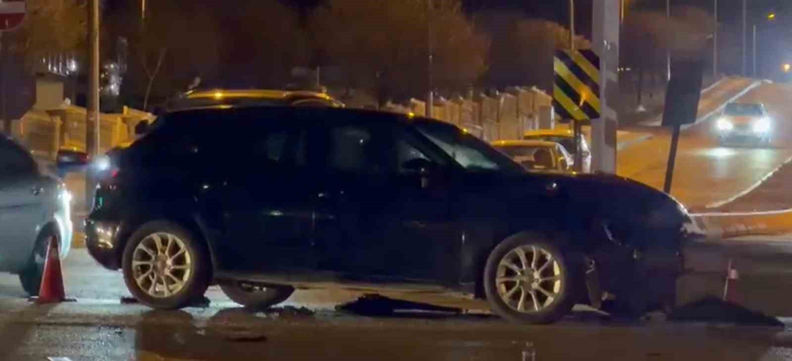 ankarada trafik kazasi 2 olu 12 yarali 3