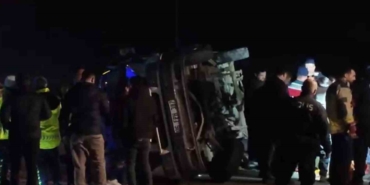 ankarada-trafik-kazasi-2-olu-12-yarali-WnEwfgZ2.jpg