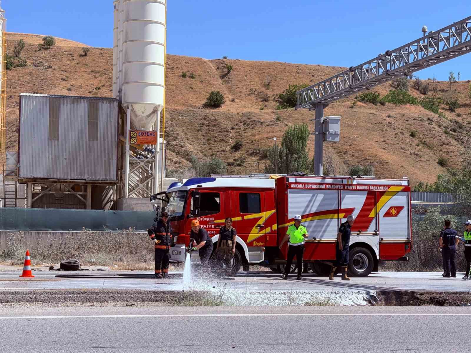 Ankara’da trafik kazası: 3 yaralı 5 ankarada trafik kazasi 3 yarali 1 chSBPsgP