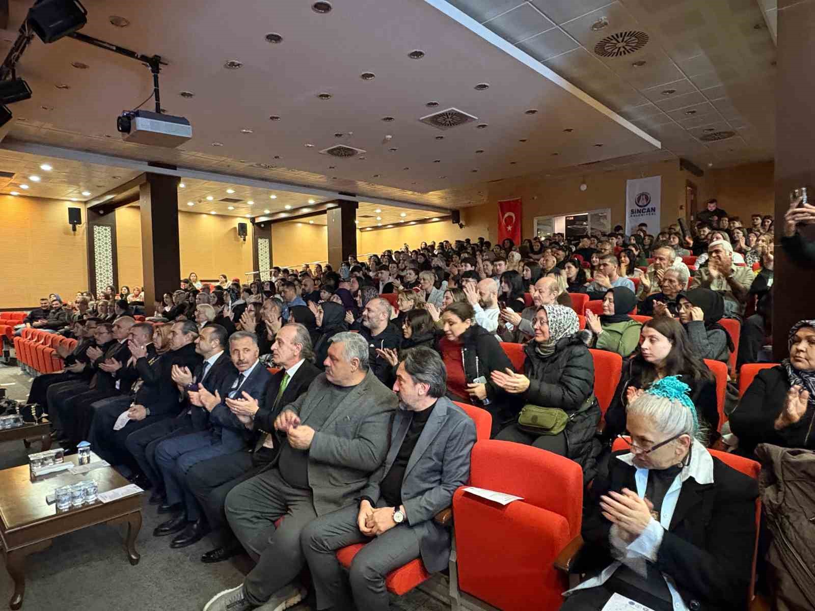 ankarada turk sanat muzigi konserine yogun ilgi 3 FHhuaw1Y