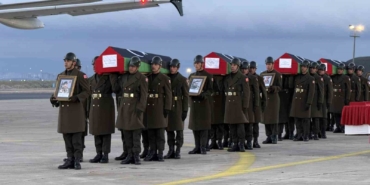 ankarada-ucak-kazasinda-hayatini-kaybeden-libyali-askerler-resmi-torenle-ulkelerine-ugurlandi-xXie99Js.jpg