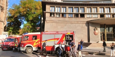 ankarada-universitede-duman-sizintisindan-etkilenen-6-kisi-hastaneye-kaldirildi-7jqH4Ajq.jpg
