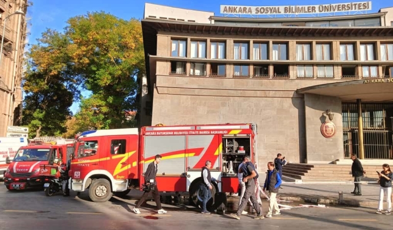 ankarada-universitede-duman-sizintisindan-etkilenen-6-kisi-hastaneye-kaldirildi-7jqH4Ajq.jpg