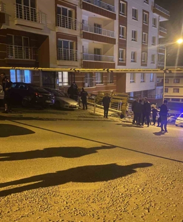 ankarada-uyusturucu-operasyonu-sirasinda-catisma-1-polis-1-supheli-yarali-87f8pDLN.jpg