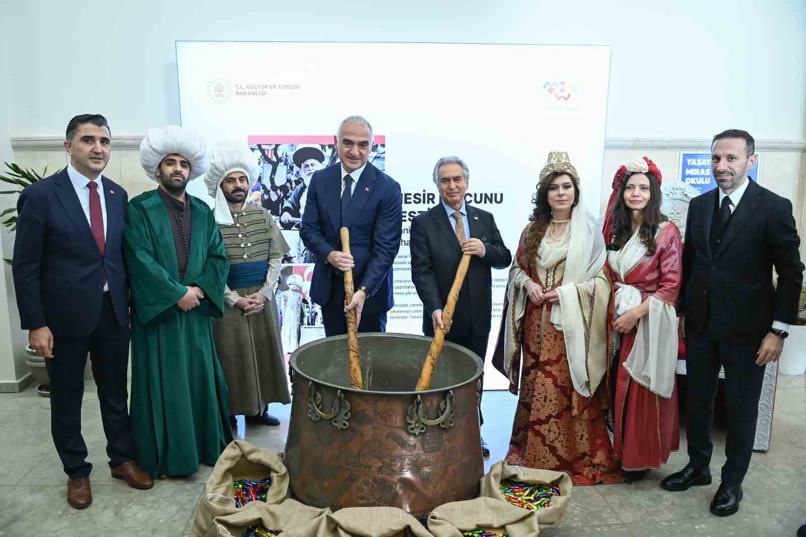 ankarada yasayan miras okulu acildi bakan ersoy bu okulun yayginlastirilacagini duyurdu 0 zAVRqJWy