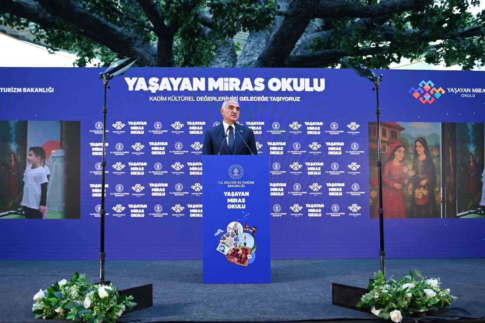 ankarada yasayan miras okulu acildi bakan ersoy bu okulun yayginlastirilacagini duyurdu 1 4yQtqmdv