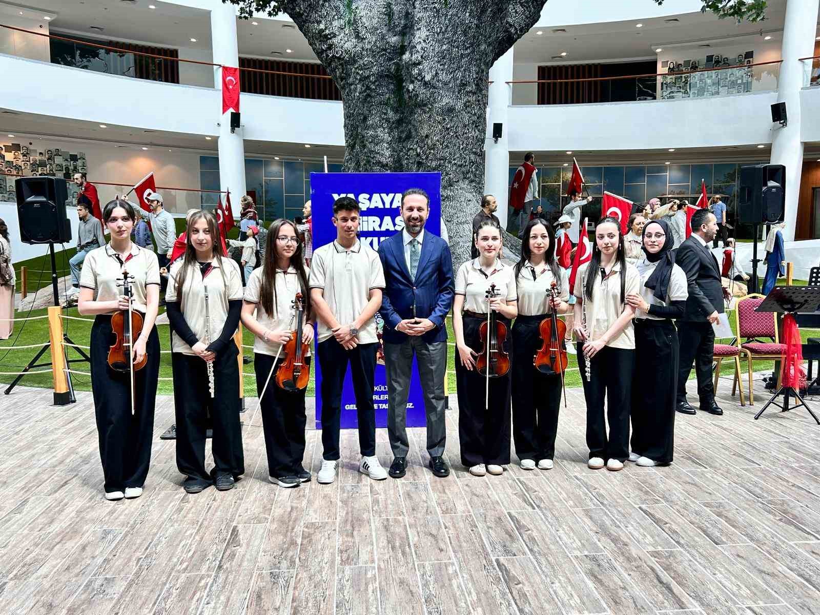 ankarada yasayan miras okulu genclik soleni ogrencilerle bulustu 3 SjDXT21A