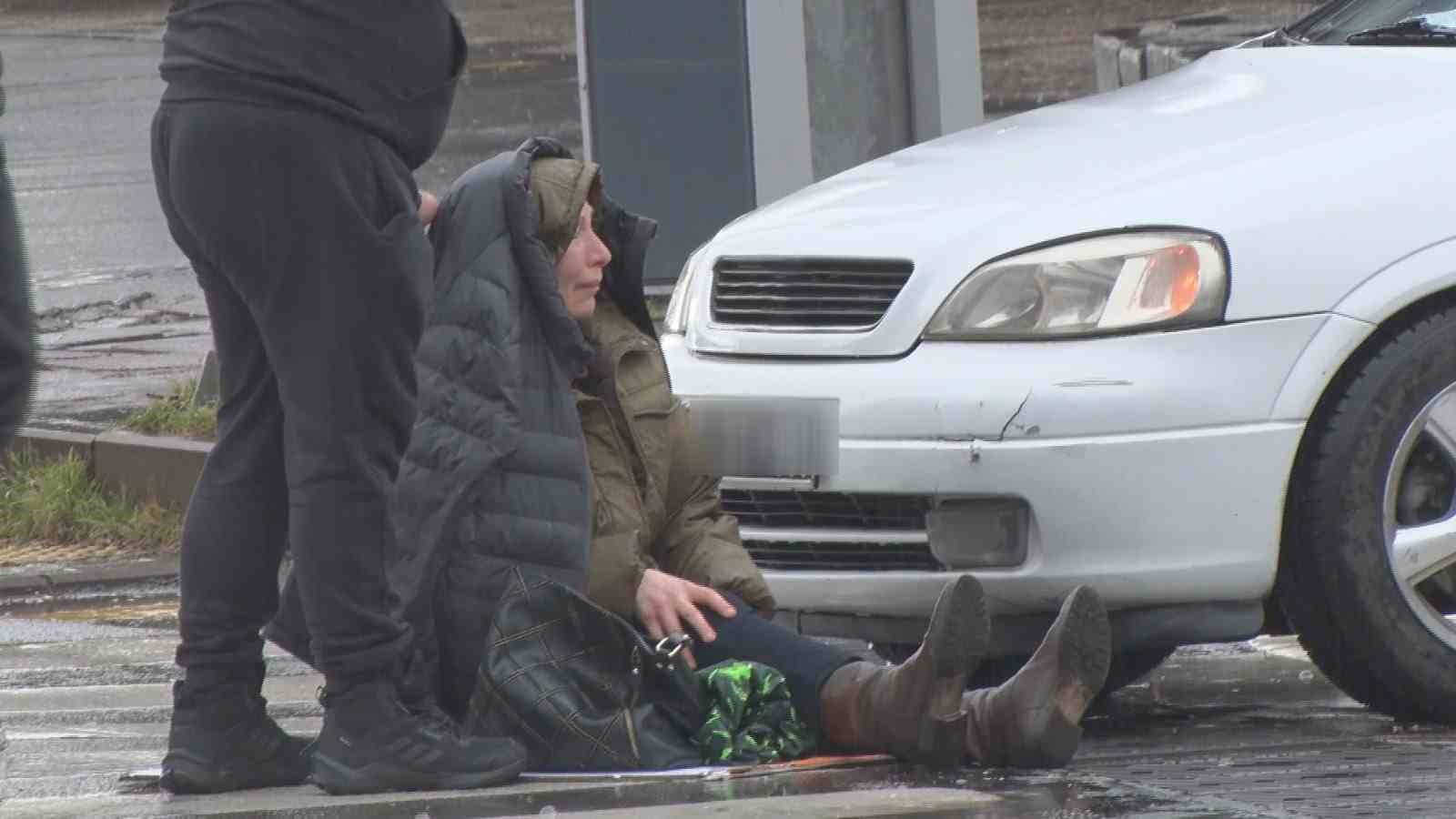 ankarada yaya gecidinde otomobilin carptigi kadin yaralandi 1 tn4WkN9S