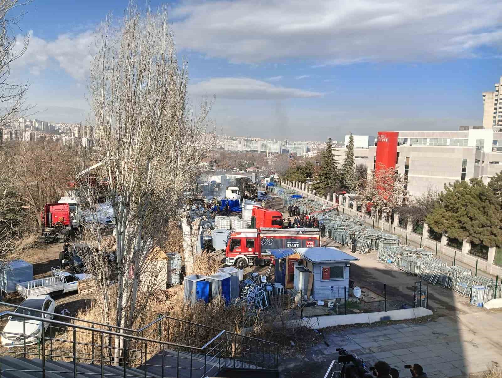 ankarada yediemin otoparkindaki tir yangini kontrol altina alindi 6 quaFquFB