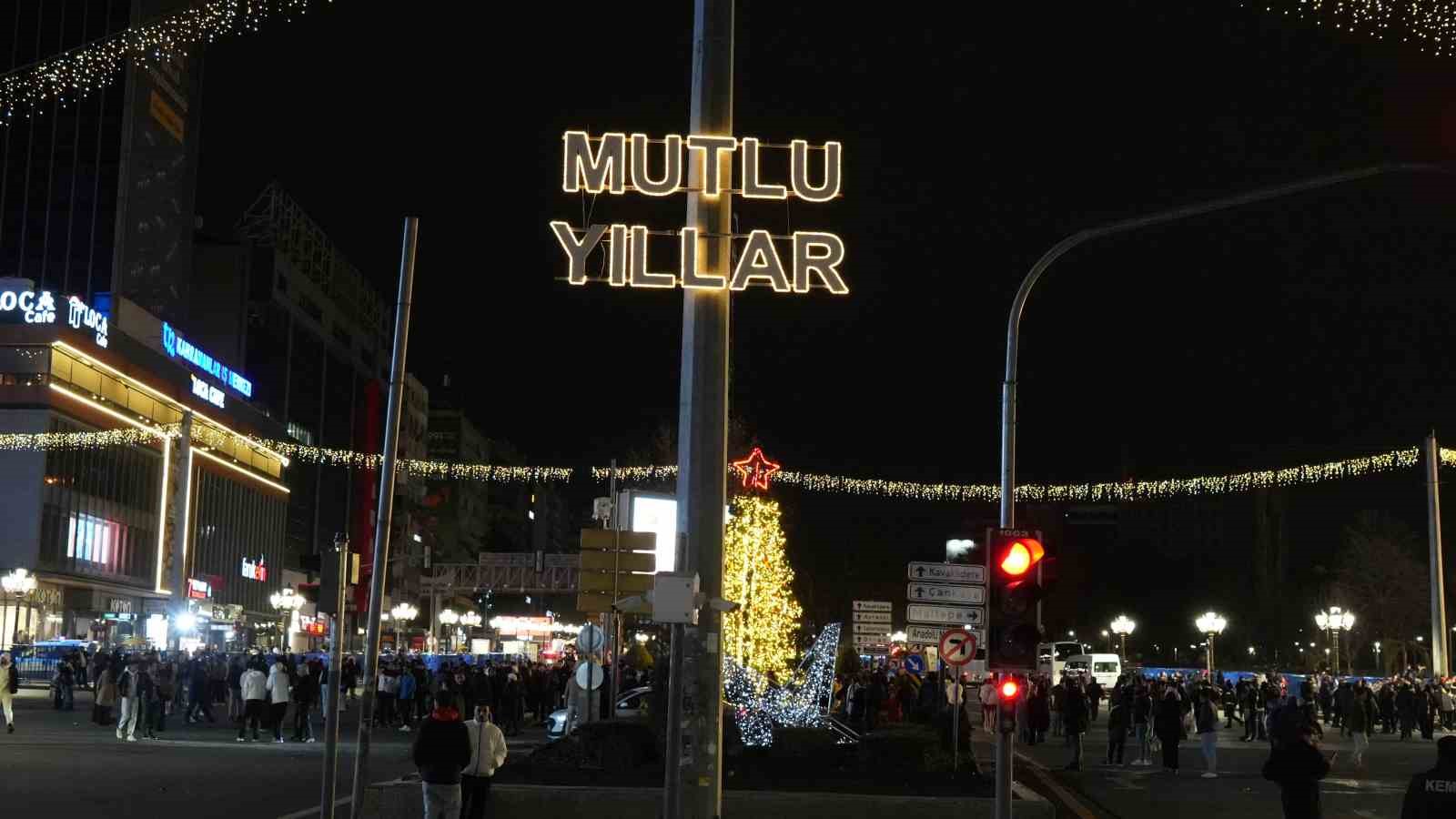 ankarada yeni yil coskuyla karsilandi 13 ybDfKi59