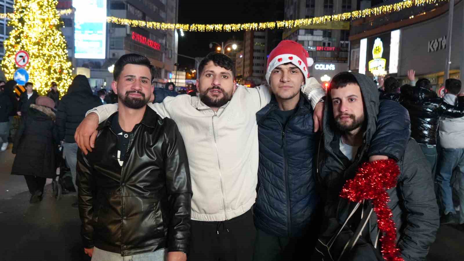 ankarada yeni yil coskuyla karsilandi 9 7YJ659Ib