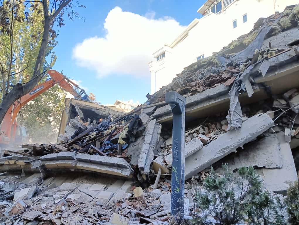 ankarada yikim calismasi gerceklestiren binada cokme meydana geldi 1 mKMfLpMl