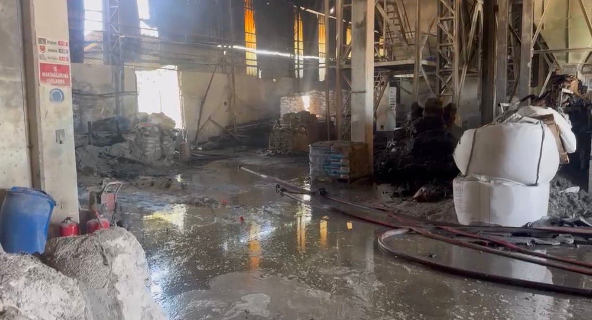 Ankara’daki fabrika yangını söndürüldü 7 ankaradaki fabrika yangini sonduruldu 3 rBdzHWDd