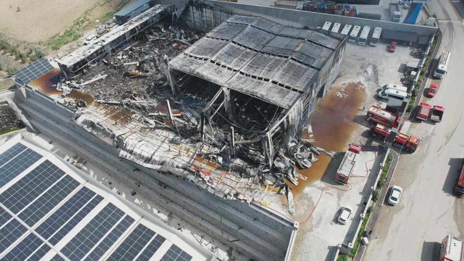 ankaradaki fabrika yangininin neden oldugu hasar gun aydinlaninca ortaya cikti 1 vRiDjnnH